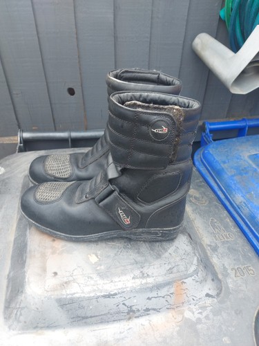 Motorcycle boots size 9 - motorcycle,