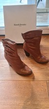 Russell & Bromley Brown