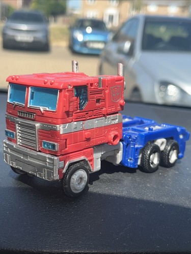 Hasbro transformers optimus - hasbro,