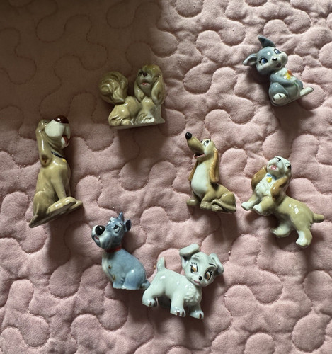 Set wadeanimal figurines - of,