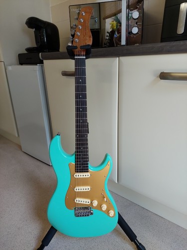 Sire larry carlton vintage - carlton,