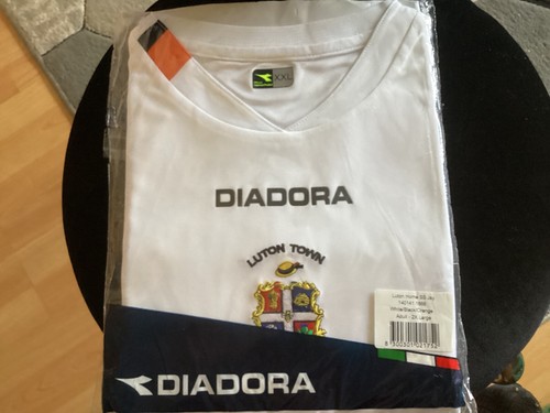 Luton town electrolux white - town,