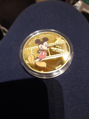Disney mickey mouse gold - disney,