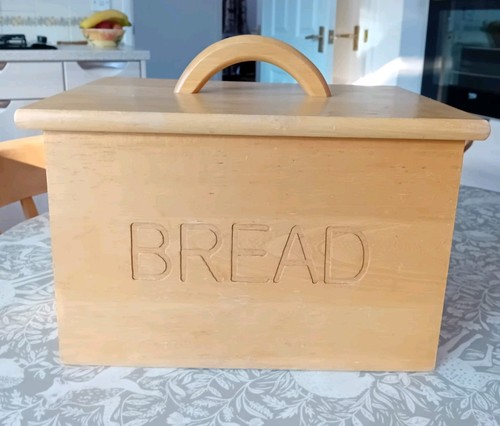 Wooden bread bin - ,
