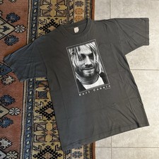 Vintage 2002 Kurt Cobain End of Music Nirvana Band Graphic T-Shirt M/L