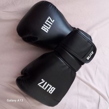 Blitz 10oz Boxing Gloves Black Very Good Condition Light Use