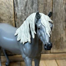 Breyer Reeves Whisper Grey