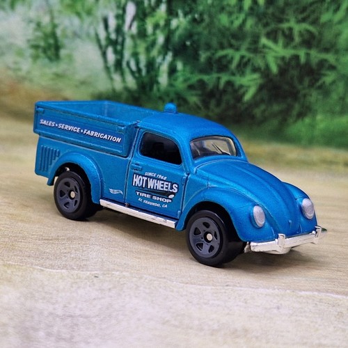 Hot wheels beetle puckup - hot,