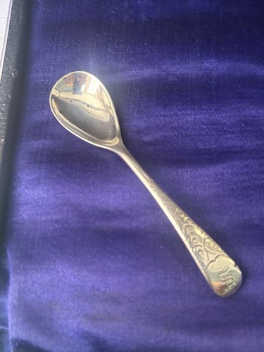 Stunning silver mustard - stunning,