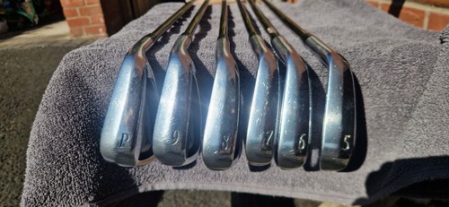 Srixon z585 irons right handed - srixon, right-handed