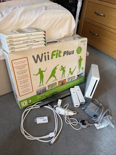 Nintendo wii white console - white,