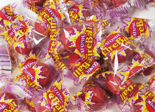 Ferrara candy atomic fireballs - candy,