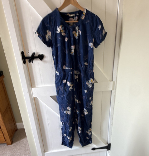 Fat face blue white - &, floral