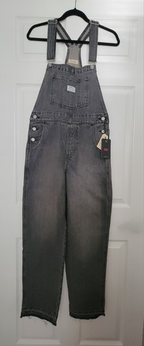 Nwt 128 levi - nwt, $128