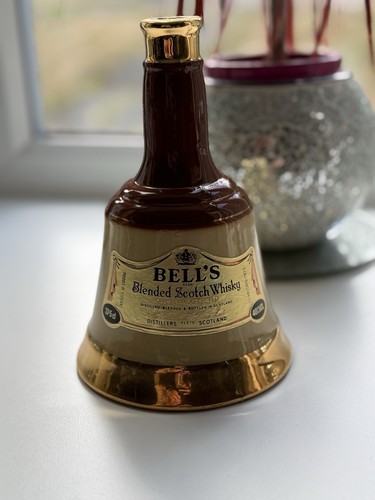 Bells blended scotch whisky - blended,