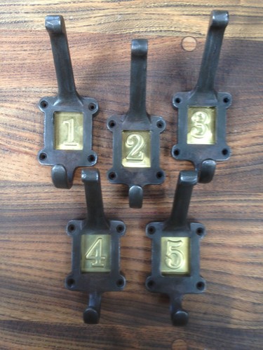 Cast iron school coat - 5,