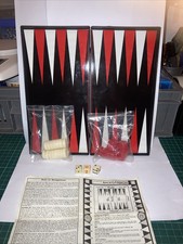 Vintage Cathay Folding Magnetic Travel Backgammon Set 9 1/2”x 9 1/2” Nº8127