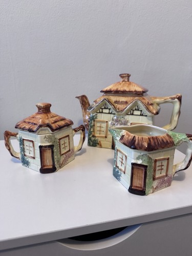 Keele street pottery cottage - keele,