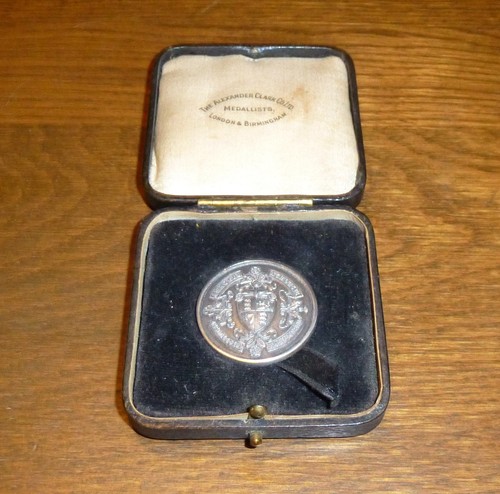 Solid silver sporting athletic - silver,
