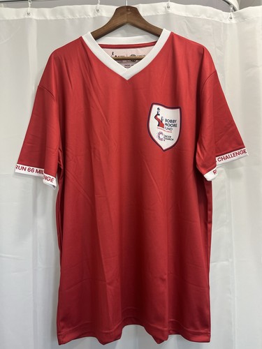 Bobby moore shirt - t,