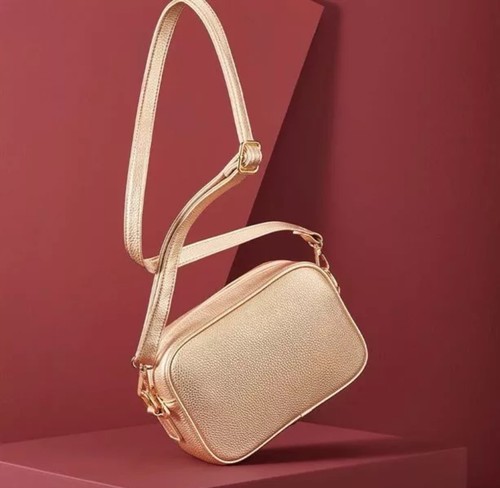 Avon signature camera bag - my,