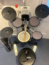 Roland Electronic HD-3 kit. Comes with PM03 amplifier, headphones, stool, sticks
