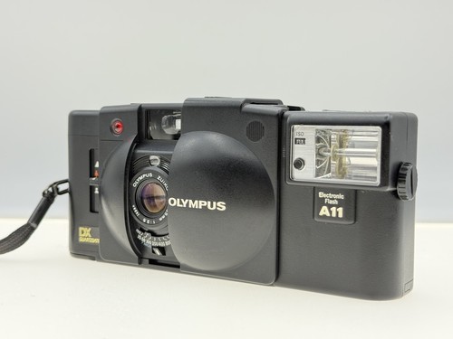 Mint olympus xa3 35mm p - **mint**, p&s