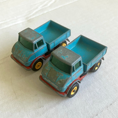 Lot vintage mercedes - of, 2