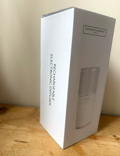 The white company london - white,