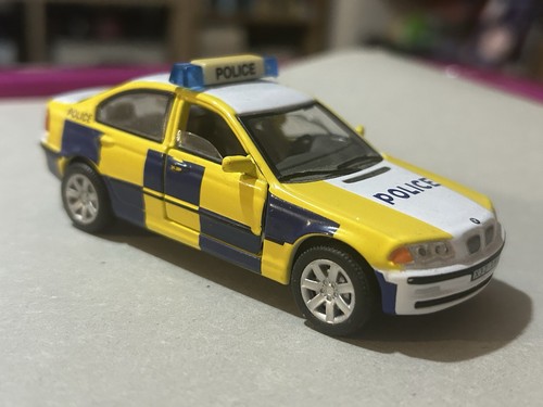 Yellow blue white diecast - yellow/blue/white,