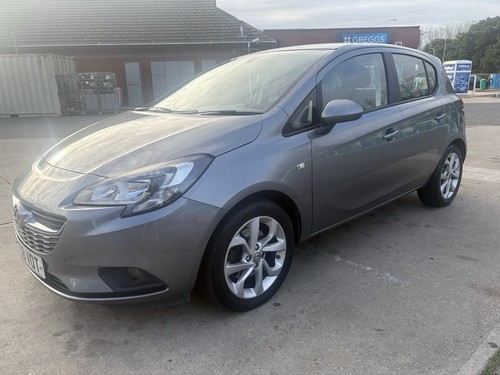 Lovely corsa - lovely, “corsa”..