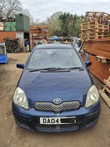 Breaking 2004 toyota yaris 0 - 2004,