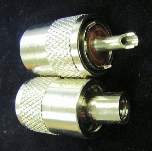 Ham radio antenna plug - radio,