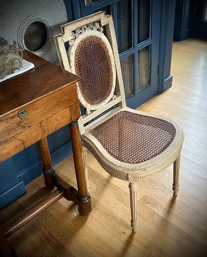 Antique french chair louis - antique, xvi