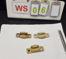 3 X CARAVAN MOTORHOME POLYPLASTIC WINDOW CATCH LOCK PLATE HOLE CENTRES 38mm