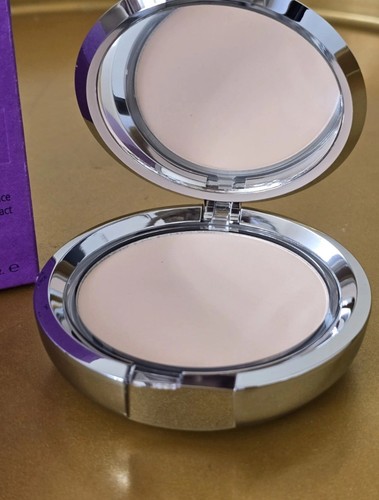 Chantecaille petal compact - petal,
