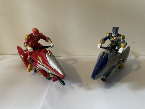 Power rangers wild - power, force