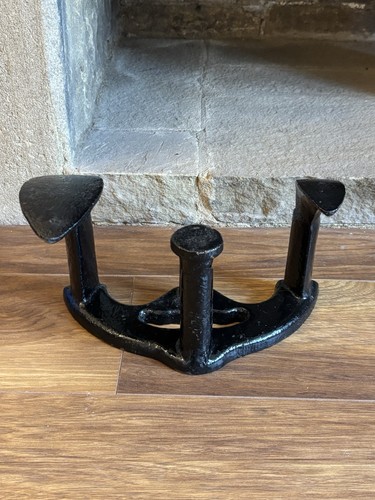 Vintage cast iron cobblers - iron,