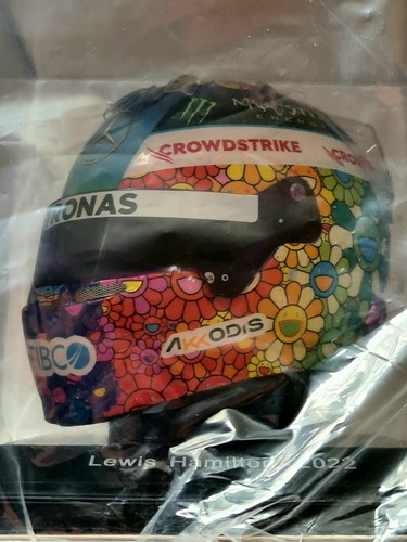 Hamilton mercedes f1 team - l.,