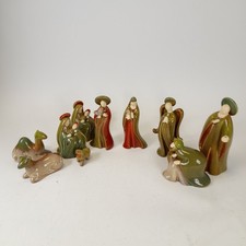 Unbranded Ceramic Nativity Figures Green/Red Jesus Mary Joseph Animals (#H1/11)