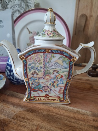 James sadler teapot - teapot,