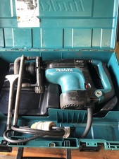 makita hr4011c drill and breaker 110 volt 1100watt with chisels used in case