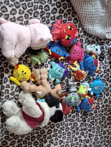 Box mixed soft toys bundle - mixed,