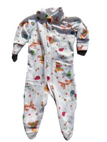 Vintage winnie the pooh - winnie,