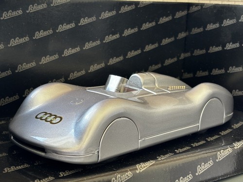 Boxed schuco auto - 1:18,