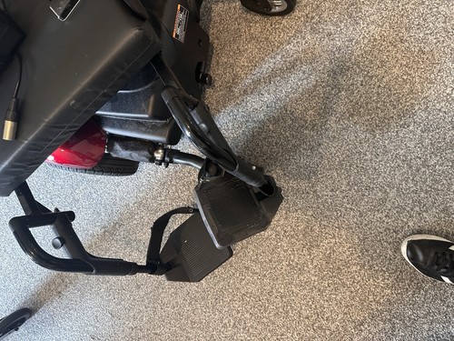 Power chair - power, ￼