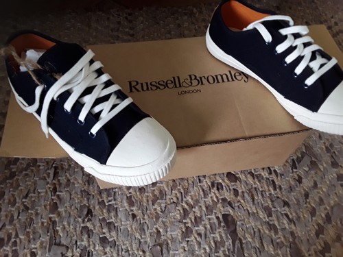 Childrens canvas shoes size - , 5