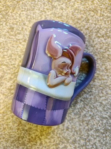 Disney sleeping piglet - sleeping,