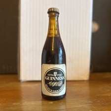 COLLECTABLE GLASS VINTAGE MINIATURE GUINESS STOUT BEER  BOTTLE SOUVENIR