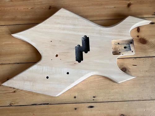 Rich warlock bass guitar - bc,